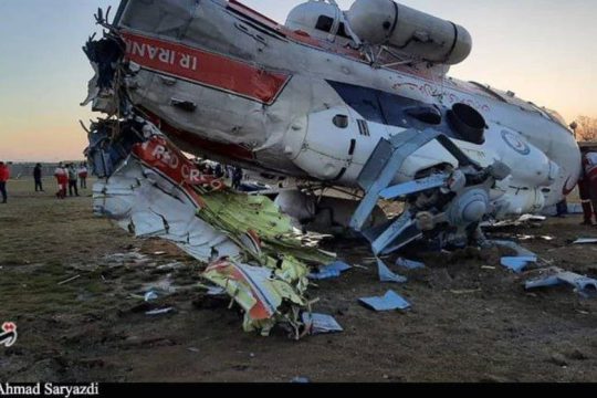 Συνετρίβη ελικόπτερο στο οποίο επέβαιναν υπουργός και αξιωματούχοι του Ιράν