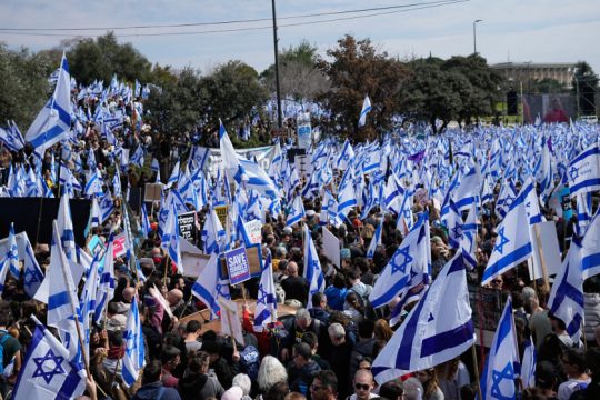 Μπάχαλο με βρισιές και προπηλακισμούς στο ισραηλινό κοινοβούλιο για το ν/σ Νετανιάχου