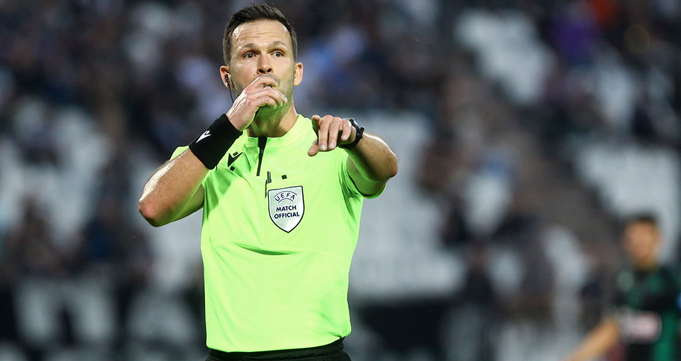 «Πασαρέλα» για τον Κρούζλιακ