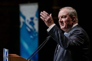 Το παρασκήνιο της απόσυρσης του Κ. Καραμανλή