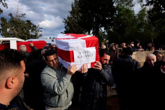 Οδύνη στην Αμμόχωστο στις τελευταίες κηδείες μαθητών ομάδας βόλεϊ