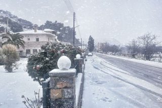 Στα λευκά, αλλά χωρίς προβλήματα η Κρήτη