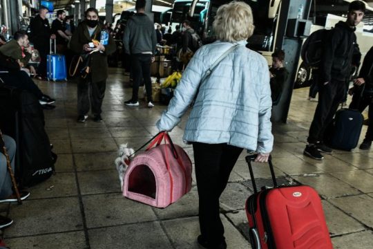 Αυξημένη κίνηση σε ΚΤΕΛ και λιμάνια της Αττικής