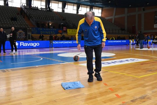 Μετά τους θριάμβους, αναβολή στο Λαύριο