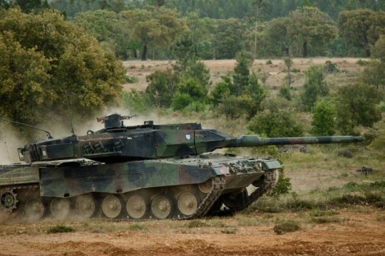 Υποσχέσεις για περαιτέρω άρματα μάχης στο Κίεβο, ανήμερα της εισβολής