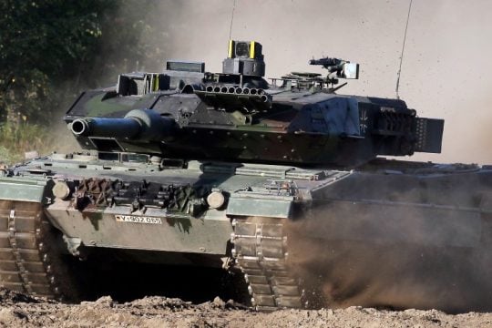 Μέχρι τέλος Μαρτίου θα έχετε τα Leopard, είπε στο Κίεβο ο Γερμανός υπουργός Άμυνας