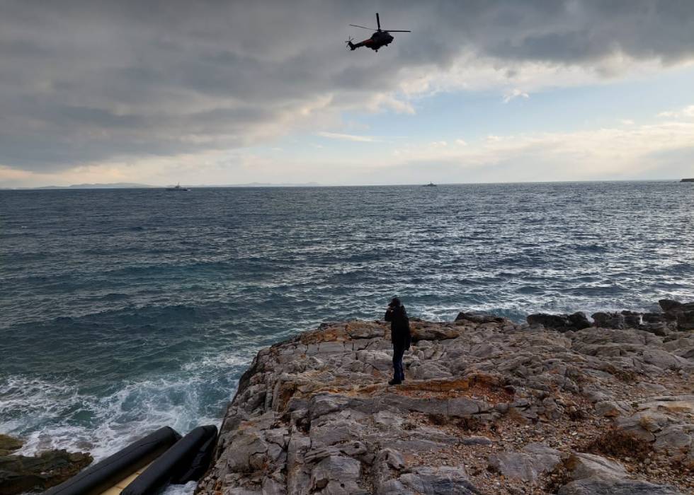 Τραγωδία στη Λέσβο: Τρεις νεκροί, 10 αγνοούμενοι