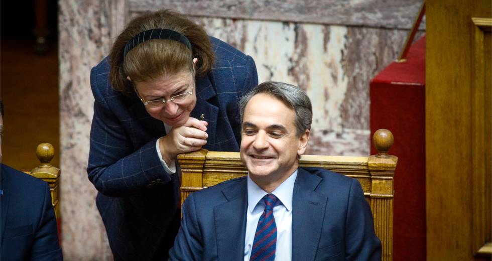 Στο στόχαστρο της αντιπολίτευσης η κυβέρνηση για τα πτυχία των καλλιτεχνών