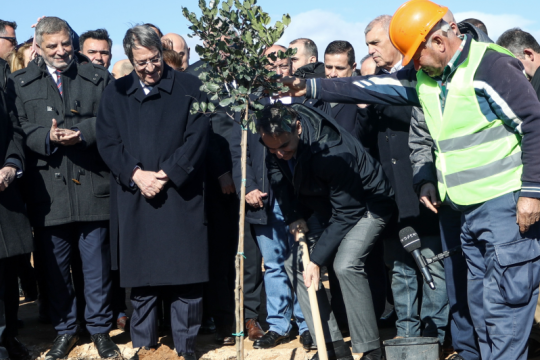 «Φύτεψε» δέντρα στο Μάτι και υπόδικο αξιωματικό στο Νο3 της Πυροσβεστικής