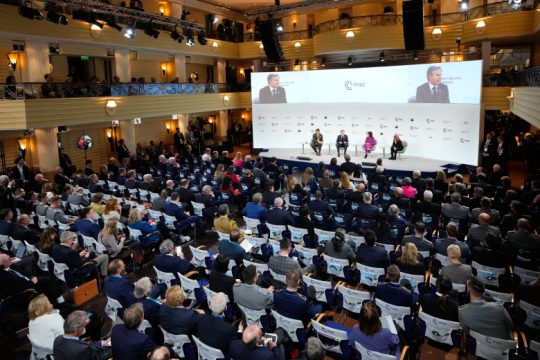 Αιχμές, προειδοποιήσεις και εκκλήσεις στη διάσκεψη ασφαλείας του Μονάχου