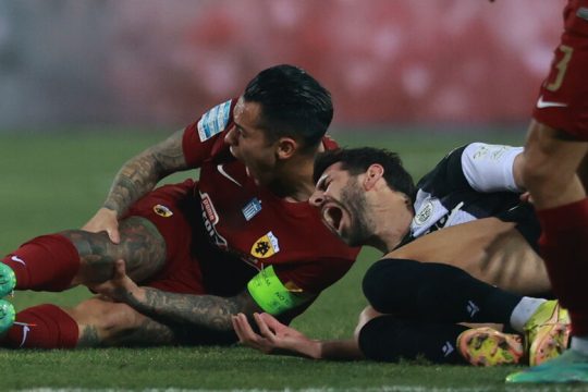 «Βράζει» για διαιτησία, Λουτσέσκου