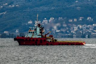 Σε απεργιακές κινητοποιήσεις τα πληρώματα των ρυμουλκών