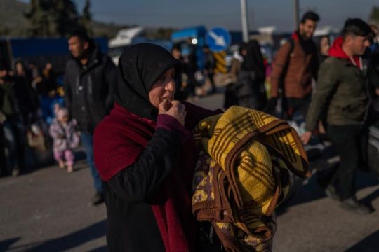 «Δέματα αγάπης» από τη σεισμόπληκτη Βρίσα σε Τουρκία και Συρία