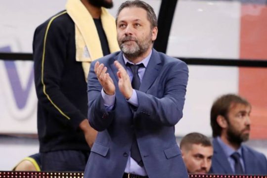 Αλλαγή σελίδας στους «πράσινους» με Σερέλη