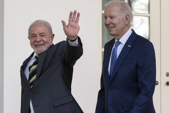 Συμφιλίωση χάριν της δημοκρατίας