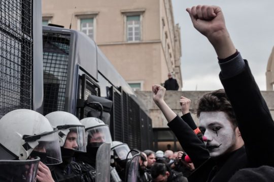 Δύο τύποι πολιτισμού συγκρούονται