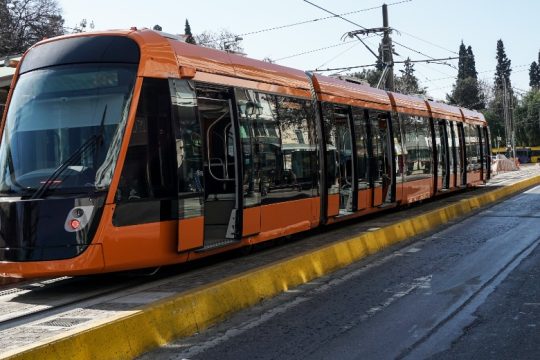 Χωρίς τραμ το πρωί, χωρίς ηλεκτρικό το βράδυ
