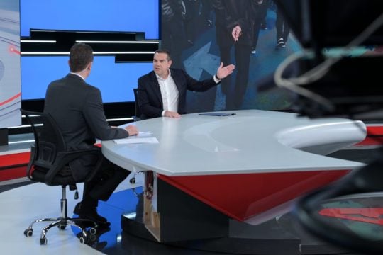 «Στέρησε 7 δισ. από τους συνταξιούχους και τους υπόσχεται 300 εκατομμύρια»
