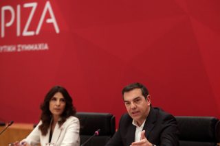 Αποχή του ΣΥΡΙΖΑ από τις ψηφοφορίες στη Βουλή και αμέσως εκλογές
