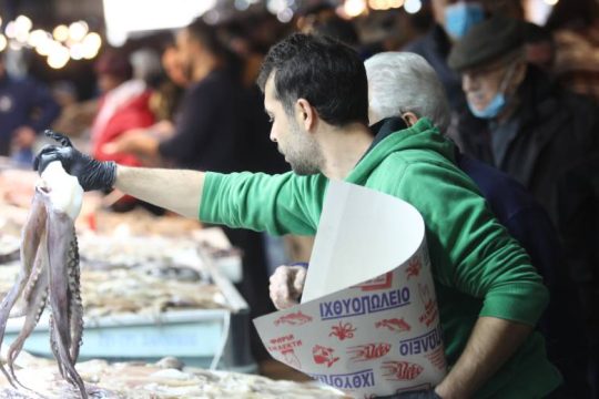 Καθαρά Δευτέρα: Πώς θα λειτουργούν Βαρβάκειος, Ρέντη και λαϊκές αγορές
