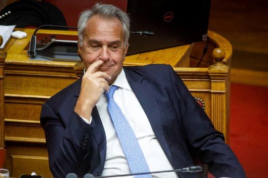 Προβληματική η τροπολογία για αποκλεισμό των ναζί