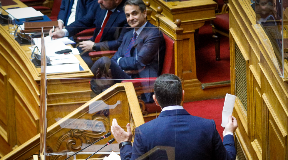 Ψάρευε ψήφους στη Βουλή!