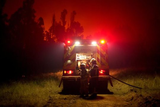 Ισχυρός σεισμός στη Χιλή που πλήττεται από πολύνεκρες πυρκαγιές