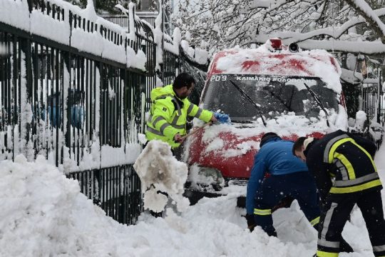 ΕΚΑ: Άμεση ανάγκη για λήψη προστατευτικών μέτρων των εργαζομένων λόγω ψύχους