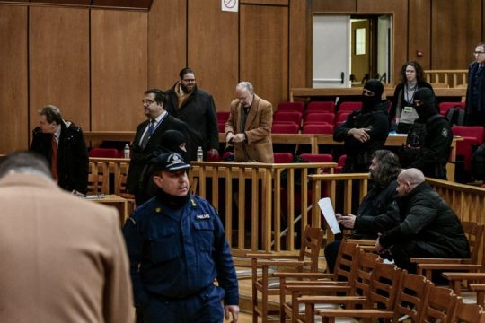 «Δολοφόνησαν τον Φύσσα μπροστά στα μάτια αστυνομικών»