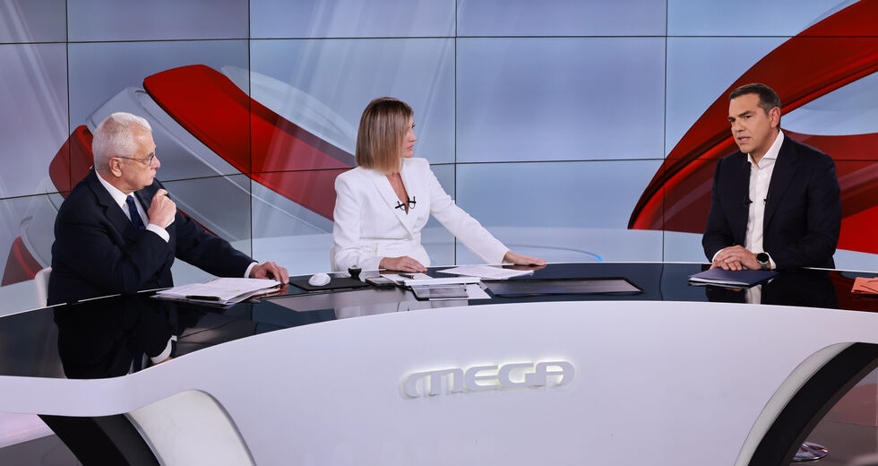 Περνάει μπροστά ο ΣΥΡΙΖΑ