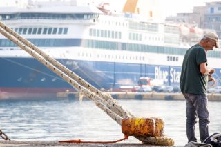 ΠΕΝΕΝ: Να απομακρυνθεί από τη θέση του ο Αρχηγός του Λιμενικού Σώματος