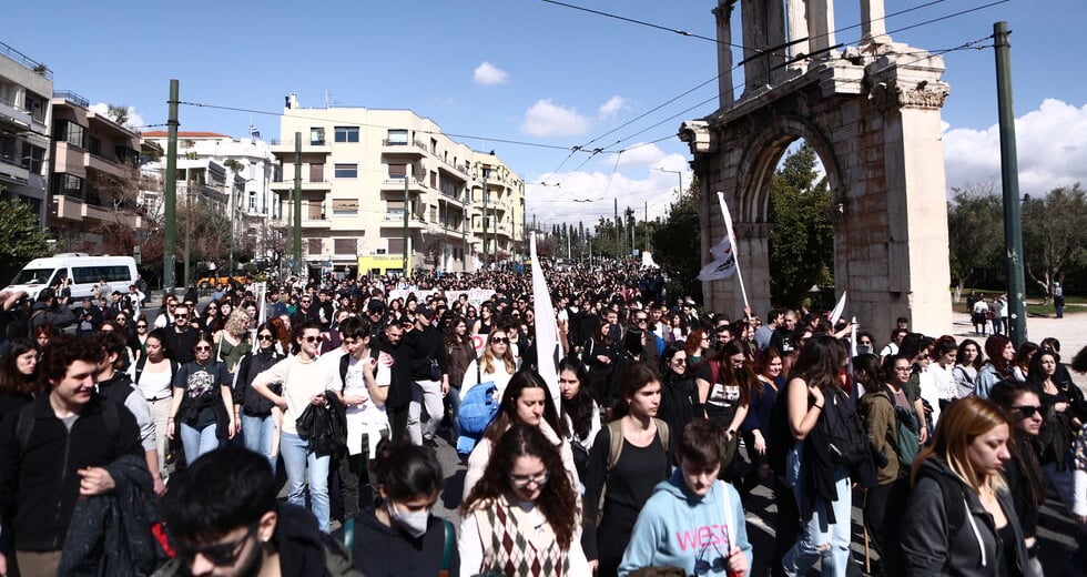 Διευθυντής υπόδειγμα… αριστείας σε ιστορικό πρότυπο σχολείο