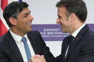 Ο… έρωτας και η ξενοφοβία δεν κρύβονται