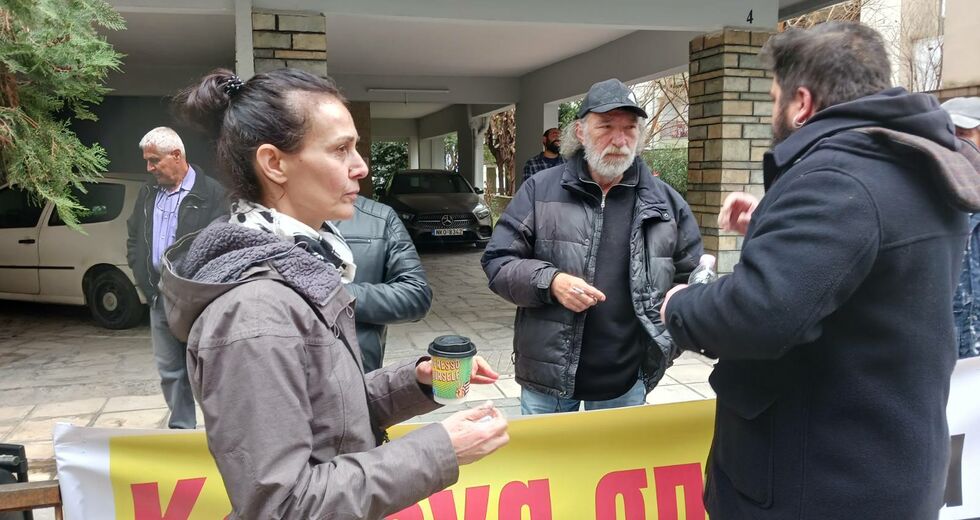 Τα funds τον πέταξαν έξω από το σπίτι του