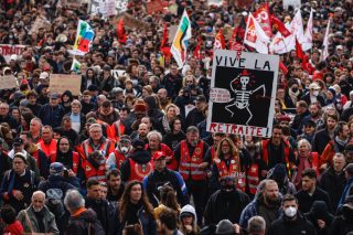 Η γαλλική εργατιά φωνάζει «ώς εδώ»