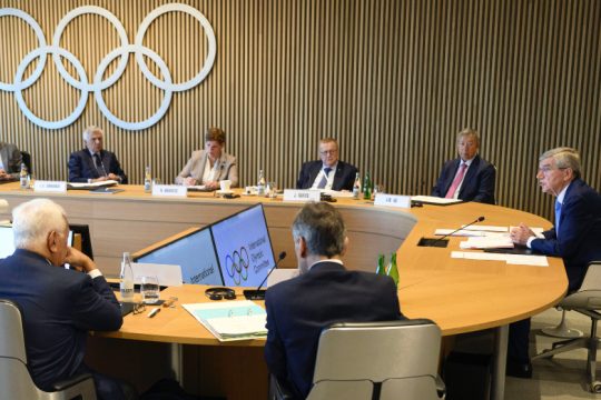 Η πρόταση για επιστροφή των Ρώσων δημιουργεί ένταση
