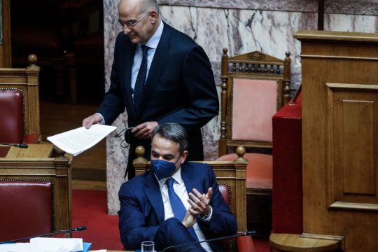 Ο Δένδιας, οι εκλογές και η προεδρία στο κόμμα της Πειραιώς