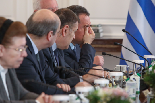 Κλάψτε υπουργοί, κλάψτε με μαύρο δάκρυ