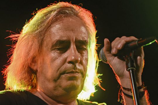 Η γεμάτη πικρή ειρωνεία ανάρτηση του Γιάννη Αγγελάκα