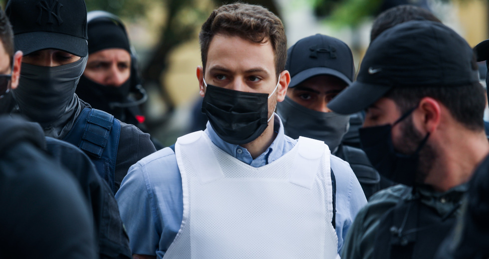 Διακοπή έως τις 24 Απριλίου της δίκης του Μπ. Αναγνωστόπουλου για τη δολοφονία της συζύγου του