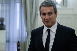ΠΑΣΟΚ αδειάζει Λοβέρδο