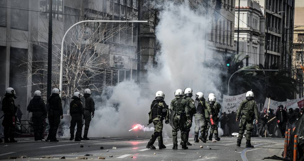 Καταπέλτης η ετήσια έκθεση της Διεθνούς Αμνηστίας για την κυβέρνηση