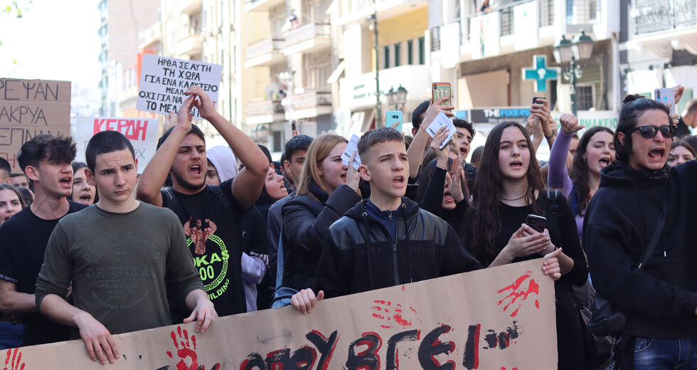 Απολείπειν ο θεός Κυριάκον (Με τον τρόπο του Κ. Π. Κ.)