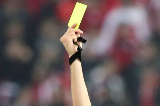 «Élite διαιτητή με την AEK»