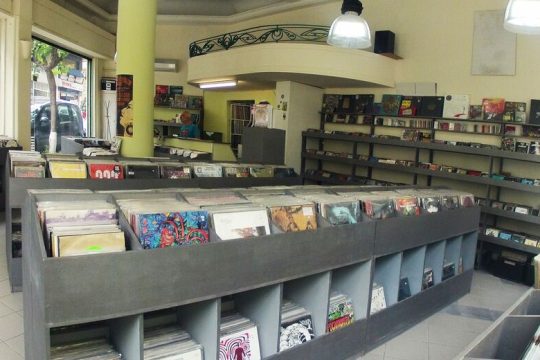 «Σπάνια ζητάει κάποιος από τον δισκοπώλη να του προτείνει έναν δίσκο»