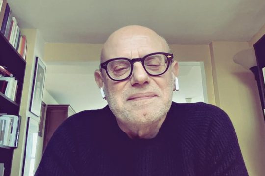 «Η ριζοσπαστική αλλαγή θα έρθει εκτός της θεσμικής πολιτικής»