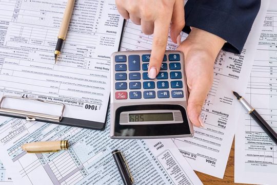 «Πέταξαν» στα 7,3 δισ. ευρώ τα φρέσκα χρέη