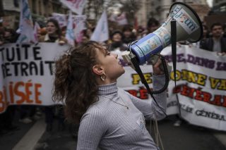 Η Γερουσία είπε ναι, η νεολαία λέει όχι
