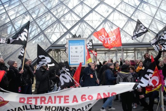 Η κοινωνική οργή στη Γαλλία «έκλεισε» μέχρι και το μουσείο του Λούβρου