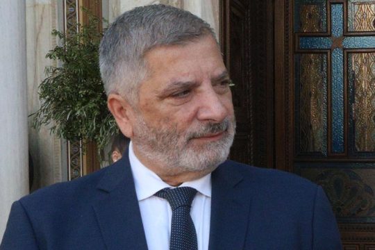 Βολές κατά Πατούλη για ασέβεια στους νεκρούς